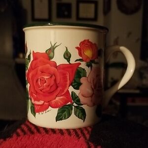 Rose Mug (S. W. Liu, Potpourri Press, 1989, Korea)